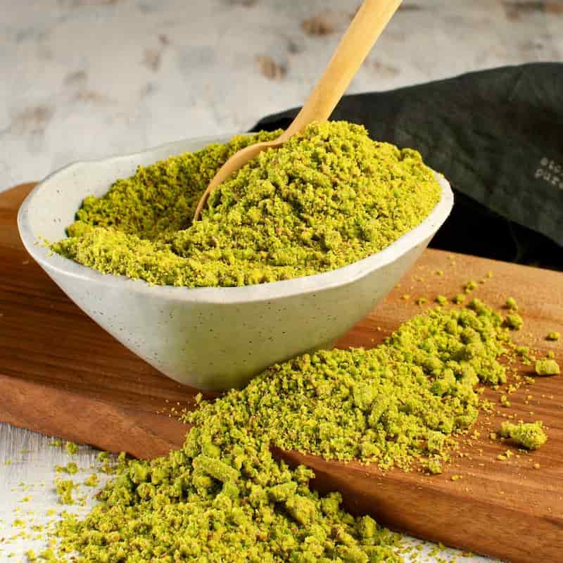 تصویر 1 از پودر پسته رفسنجان با رنگ سبز و طعم اصیل